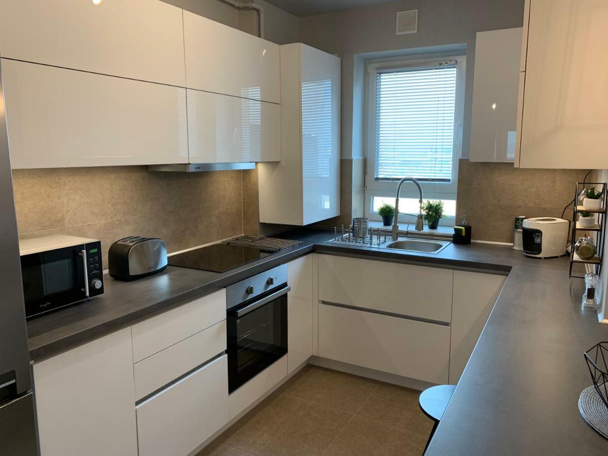 Modern Studio Coresi Apartment Brasov Bagian luar foto