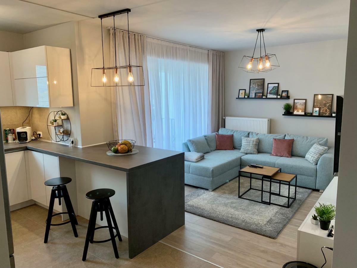 Modern Studio Coresi Apartment Brasov Bagian luar foto